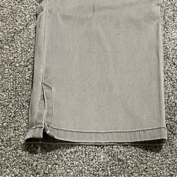 Chicos Pants Womens Size 1 Gray Straight Leg Crop Cotton Stretch Lightweight - Picture 5 of 10